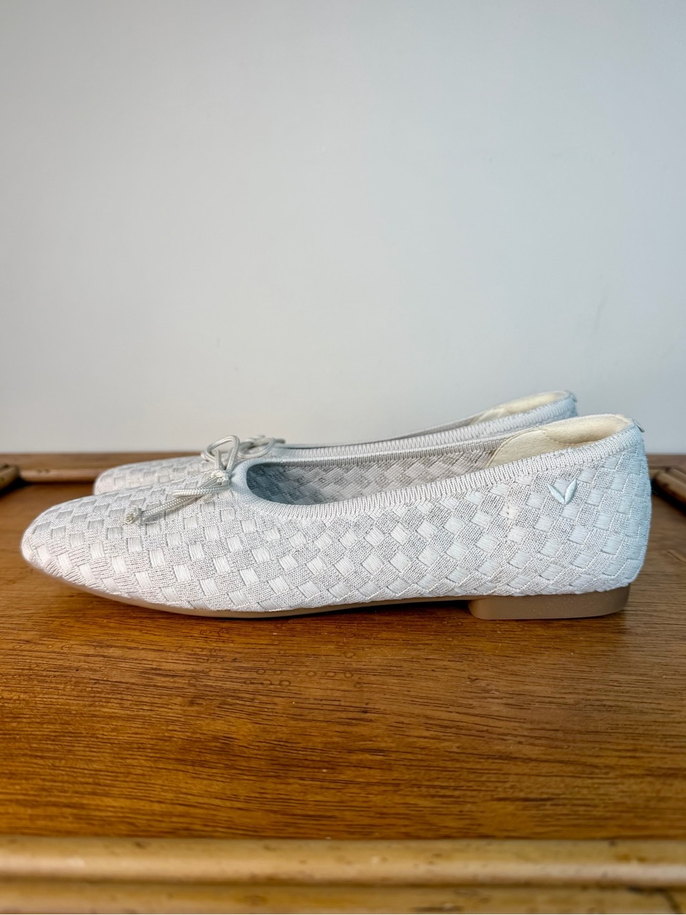 NEW Vivaia Margaret Women’s Square-Toe Bow Ballerina Flats Size 39.5 Cream